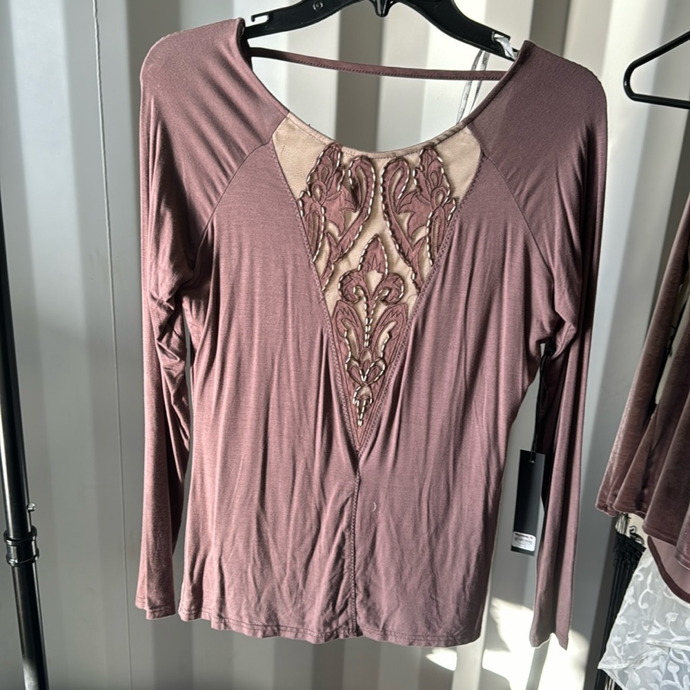 New Buckle long sleeve beaded top